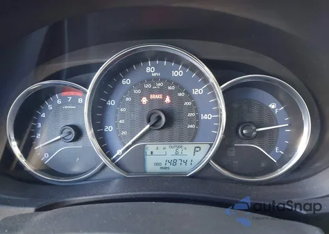 2015 Toyota Corolla Le Plus z USA, uszkodzony, nr VIN 5YFBURHE5FP204390